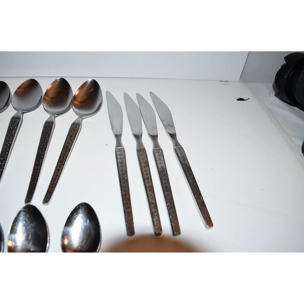 Ekco Eterna Xanadu Stainless Flat Ware MCM 25 Pieces mixed lot